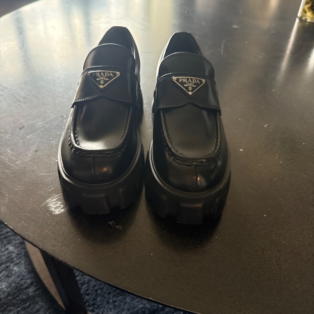 Prada loafers size 38 - Picture 2 of 5